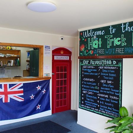 แฮตทริคลอดจ์ Hostel Motueka ภายนอก รูปภาพ