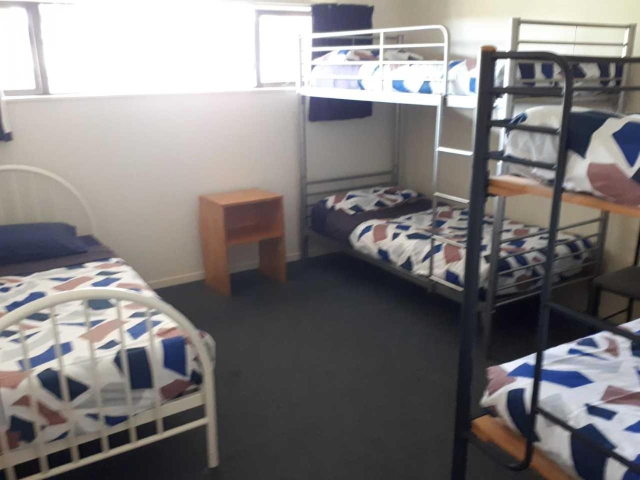 แฮตทริคลอดจ์ Hostel Motueka ภายนอก รูปภาพ